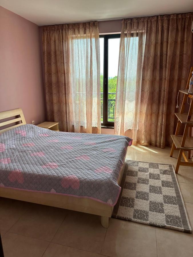 U-Dacha Apartamento Sunny Beach Exterior foto