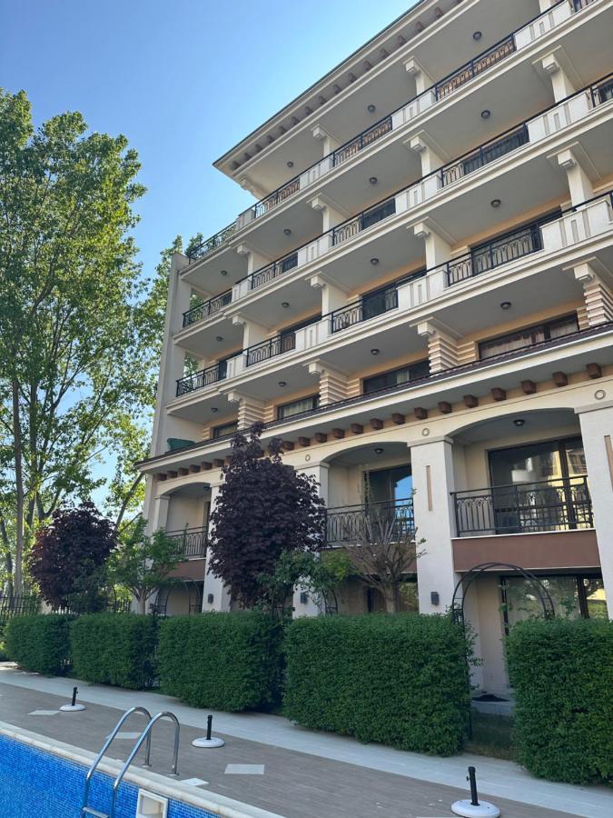 U-Dacha Apartamento Sunny Beach Exterior foto